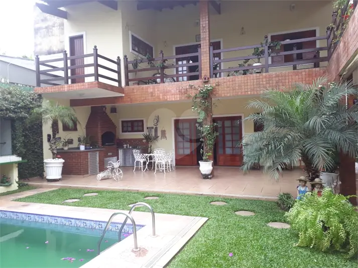 Sobrado com 6 quartos à venda em Tremembé – SP