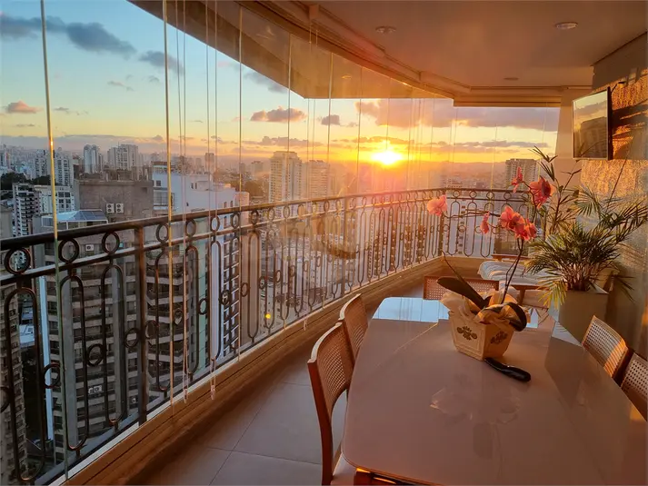 Apartamento com 4 quartos à venda em Santana – SP