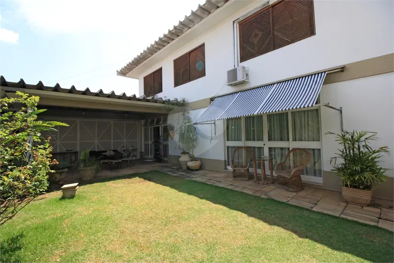 Sobrado com 4 quartos à venda em Vila Madalena – SP