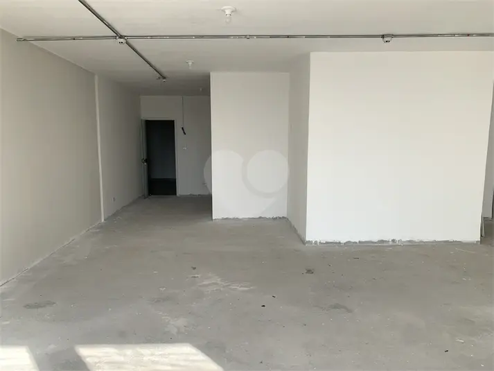 Salas à venda ou para alugar em Centro – SP