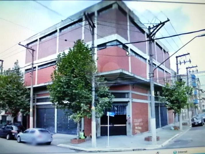 Prédio inteiro à venda em Brás – SP