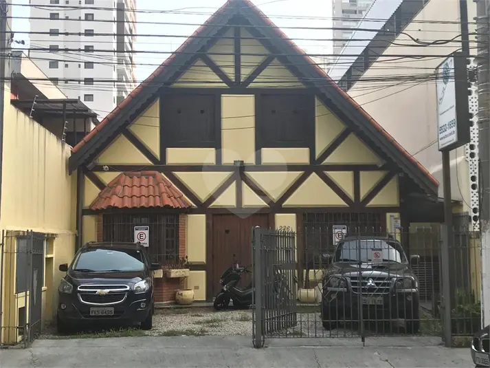 Sobrado com 7 quartos à venda em Campo Belo – SP