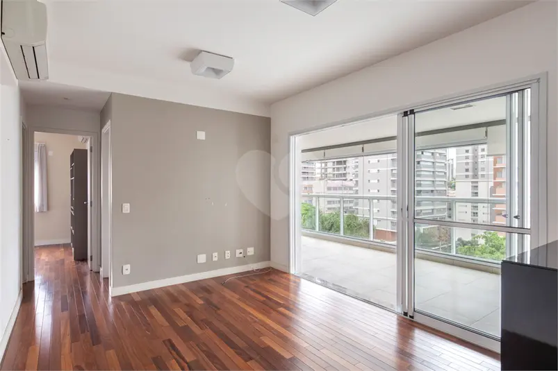 Apartamento com 2 quartos à venda ou para alugar em Vila Mariana – SP