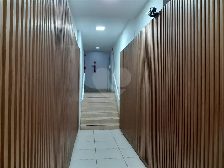 Apartamento com 3 quartos para alugar em Lapa – SP