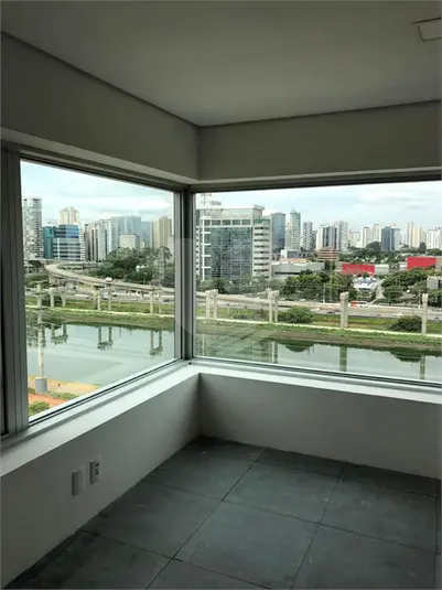 Salas para alugar em Real Parque – SP