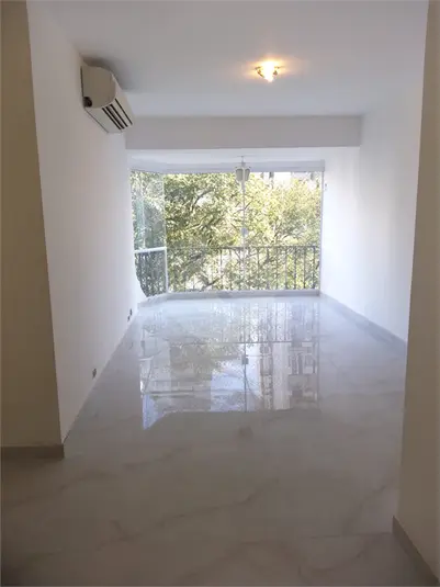 Apartamento com 3 quartos para alugar em Jardim Paulista – SP