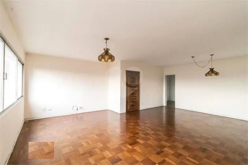 Apartamento com 4 quartos para alugar em Alto da Boa Vista – SP