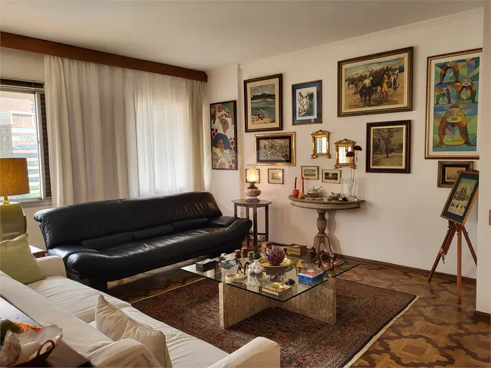 Apartamento com 3 quartos à venda em Vila Nova Conceição – SP
