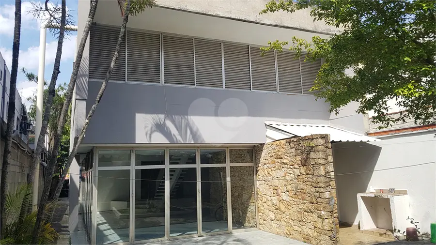 Prédio inteiro à venda em Alto da Boa Vista – SP
