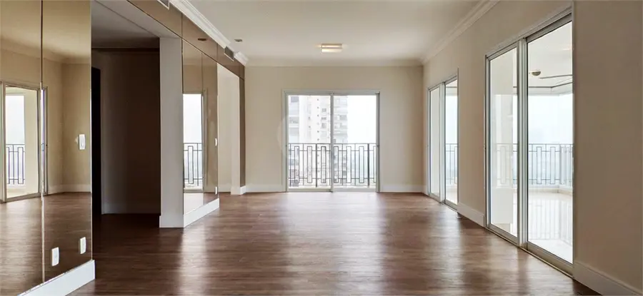 Apartamento com 2 quartos para alugar em Real Parque – SP