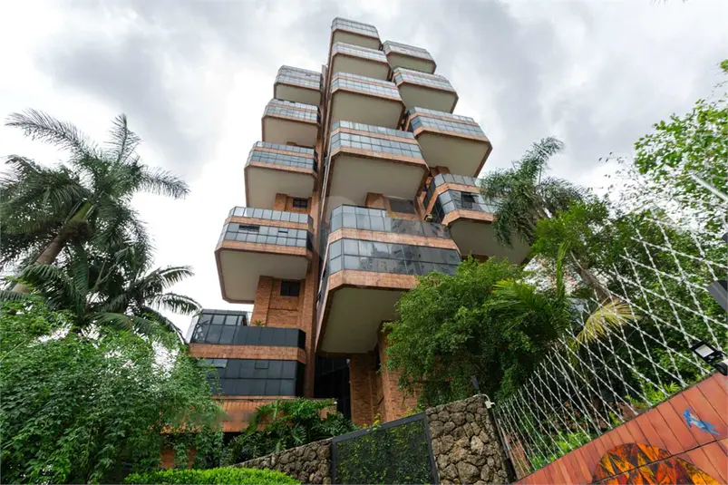 Duplex com 4 quartos à venda em Morumbi – SP