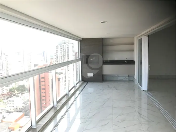 Apartamento com 3 quartos à venda em Moema – SP
