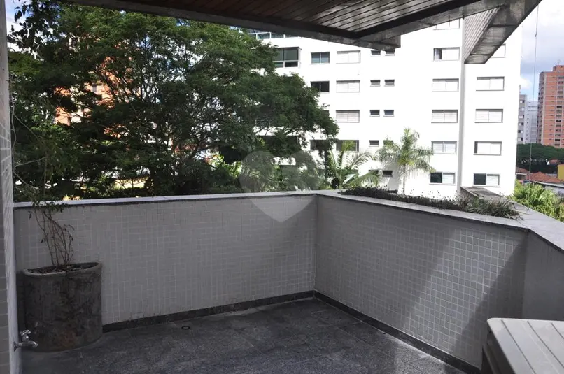 Apartamento com 3 quartos à venda em Moema – SP