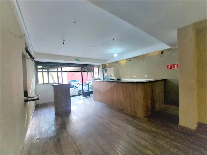Casa à venda ou para alugar em Granja Julieta – SP