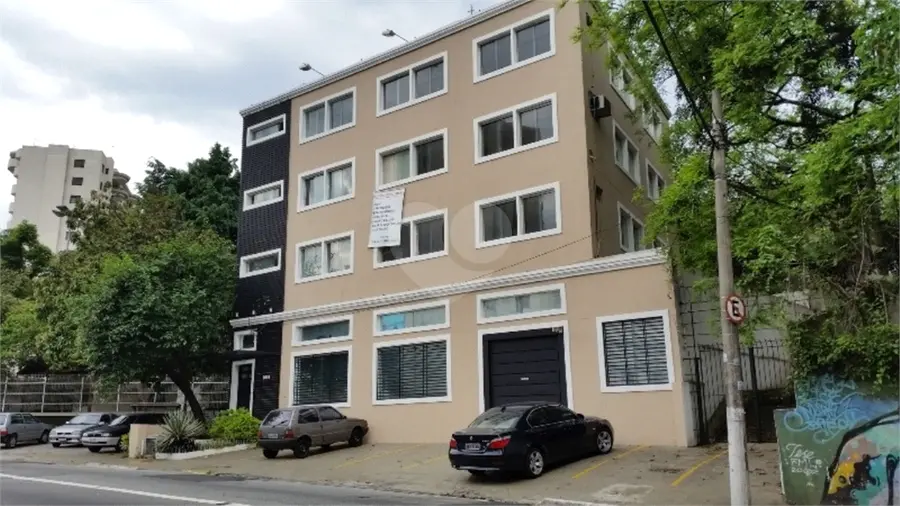 Prédio inteiro à venda em Santana – SP