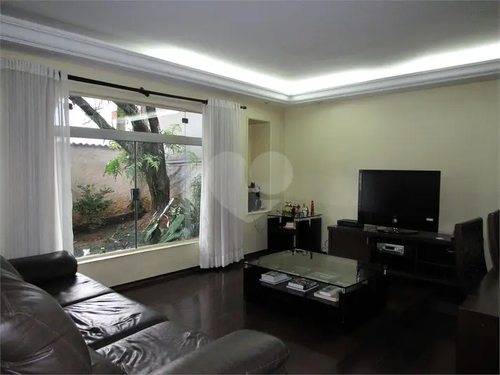 Casa térrea com 3 quartos à venda em Chácara Flora – SP
