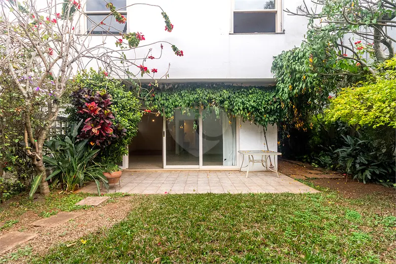 Sobrado com 3 quartos à venda em Sumaré – SP