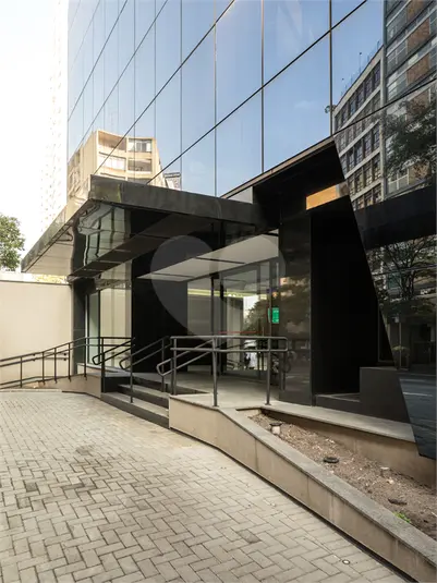 Prédio inteiro à venda em Centro – SP