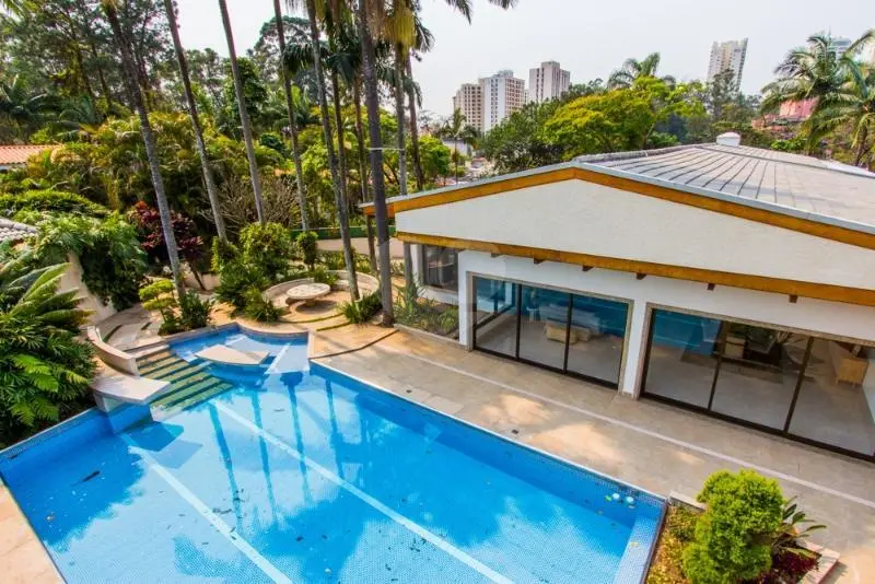 Casa térrea com 5 quartos à venda em Jardim Marajoara – SP