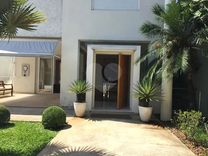 Sobrado com 7 quartos à venda ou para alugar em Cidade Jardim – SP