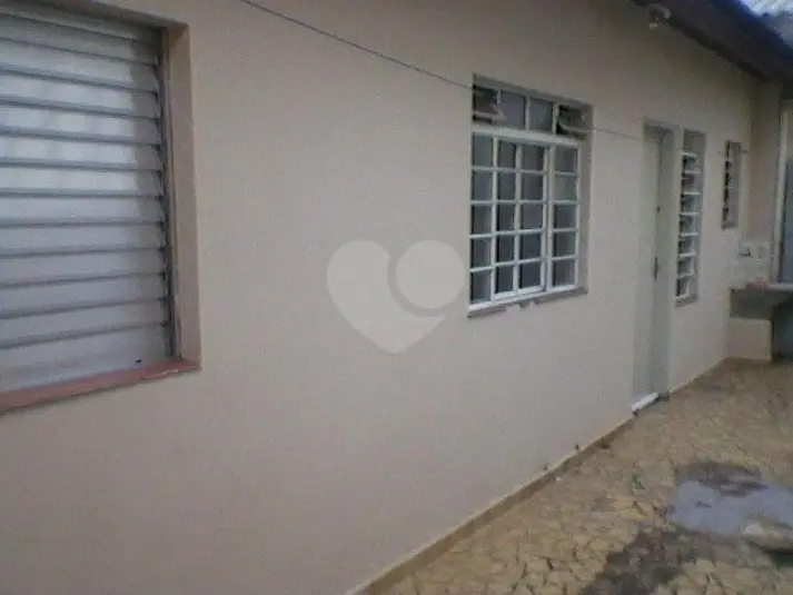 Prédio inteiro à venda em Saúde – SP