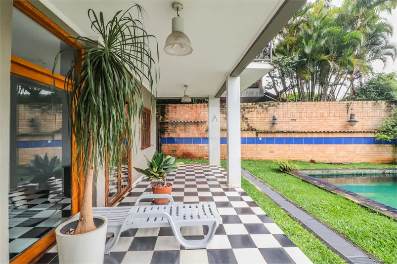 Sobrado com 4 quartos à venda em Vila Madalena – SP