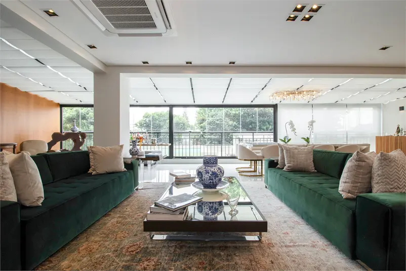 Apartamento com 3 quartos à venda em Moema – SP