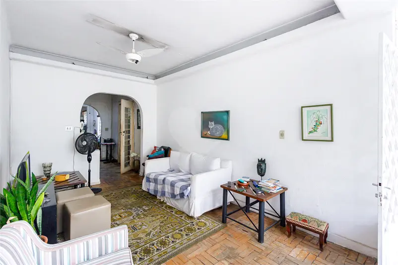 Casa à venda em Cerqueira Cesar – SP