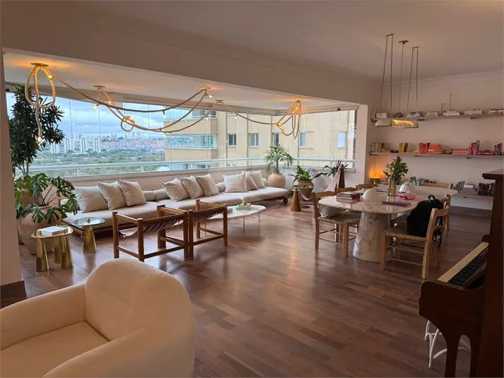 Apartamento com 4 quartos à venda em Alto de Pinheiros – SP