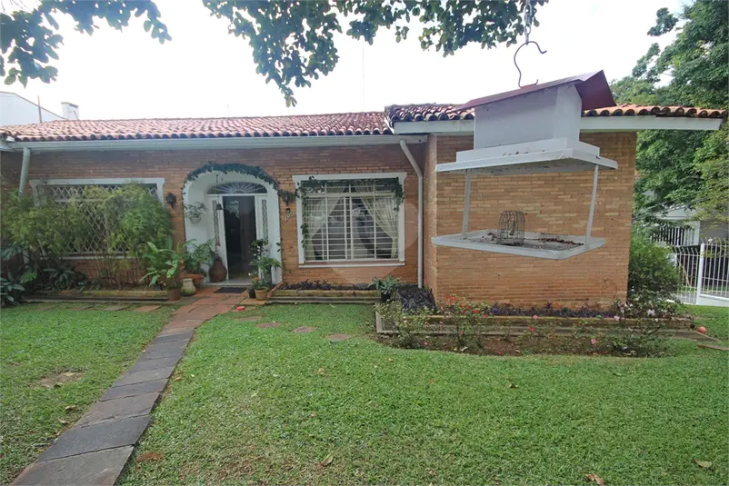Casa com 4 quartos à venda em Pacaembú – SP