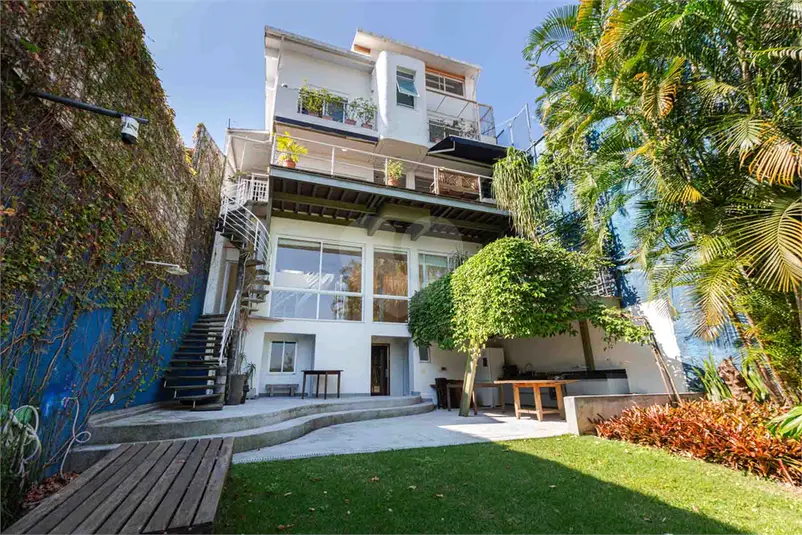 Sobrado com 3 quartos à venda em Vila Madalena – SP
