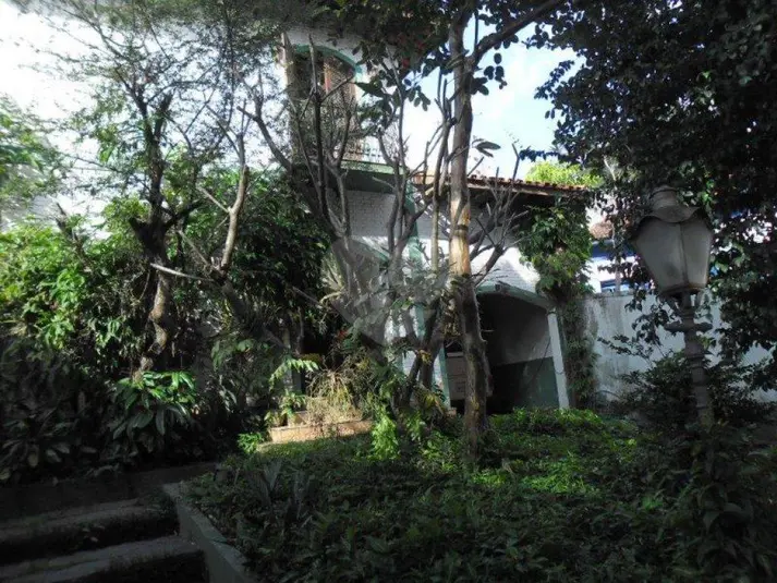 Sobrado com 4 quartos à venda em Vila Madalena – SP