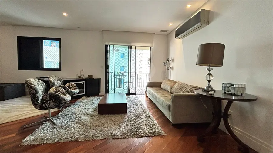 Apartamento com 2 quartos à venda em Moema – SP