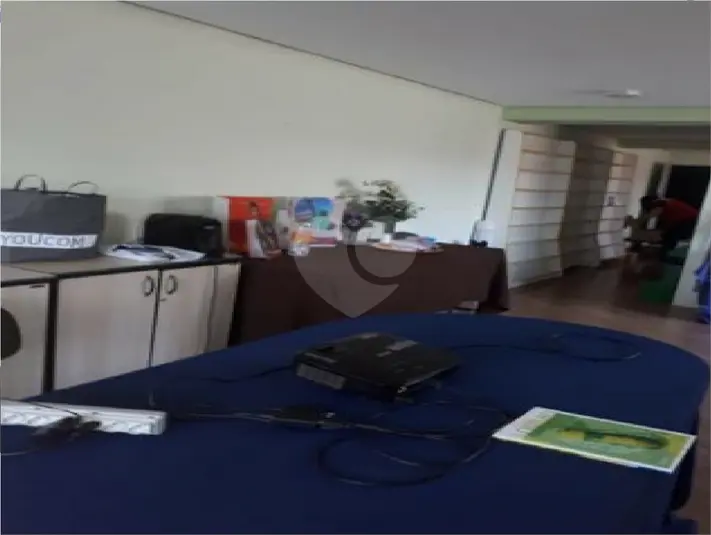 Salas à venda ou para alugar em Lapa – SP