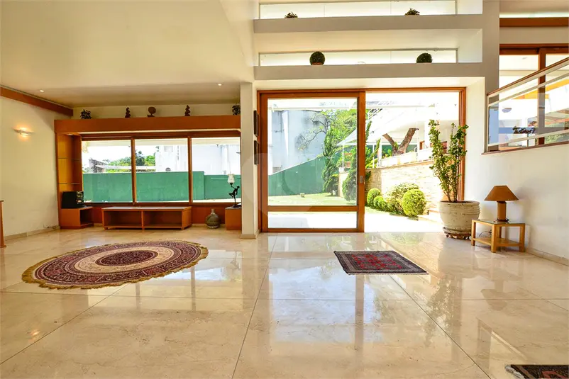 Casa com 5 quartos à venda em Morumbi – SP