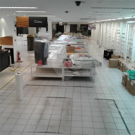 Prédio inteiro à venda ou para alugar em Santana – SP