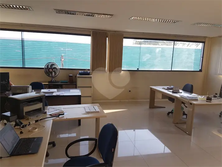 Prédio inteiro à venda em Socorro – SP
