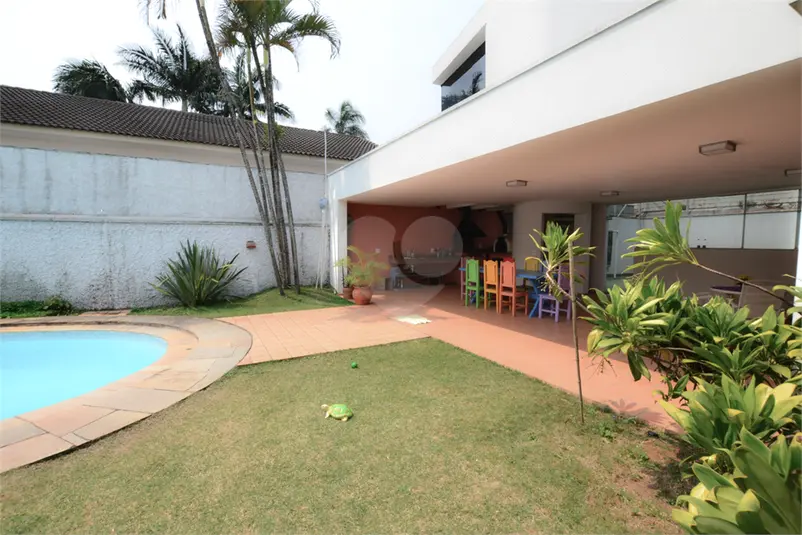 Casa térrea com 4 quartos à venda em Brooklin Velho – SP