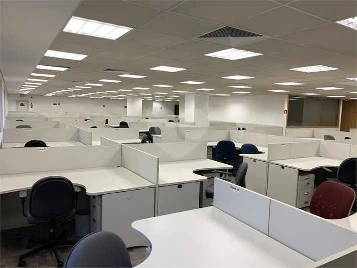 Lajes Corporativas à venda em Paraíso – SP