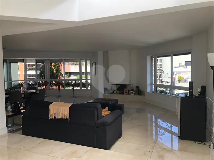Apartamento com 4 quartos à venda em Real Parque – SP