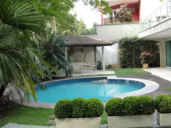 Casa com 4 quartos à venda em Morumbi – SP