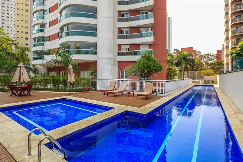 Apartamento com 4 quartos à venda em Vila Sofia – SP