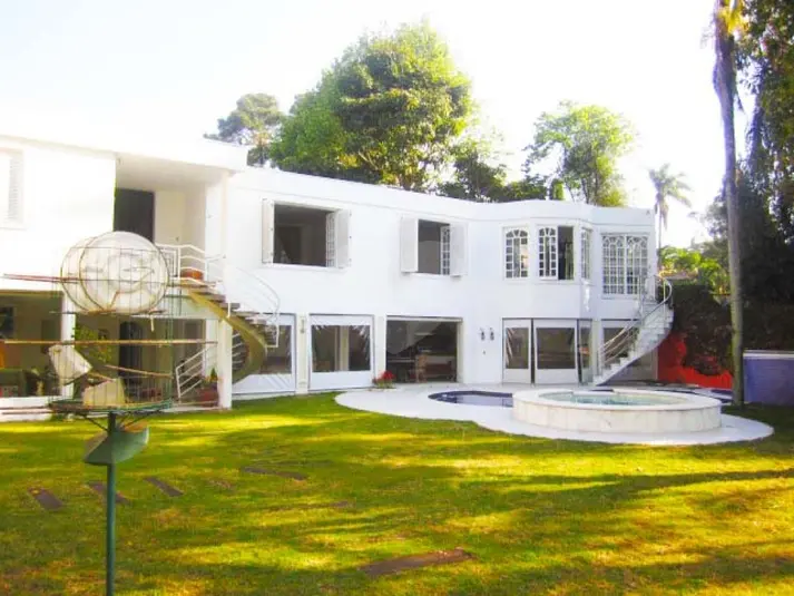 Casa térrea com 4 quartos à venda em Alto da Boa Vista – SP
