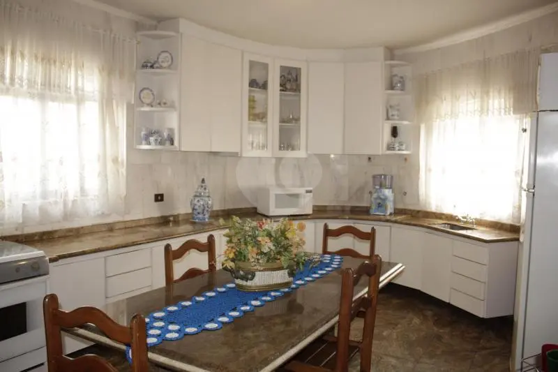 Casa com 3 quartos à venda em Vila Carrão – SP