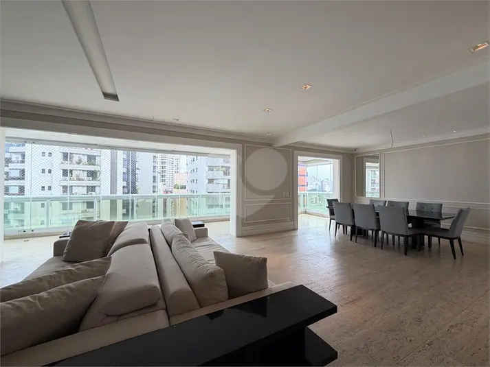 Apartamento com 4 quartos à venda em Itaim Bibi – SP