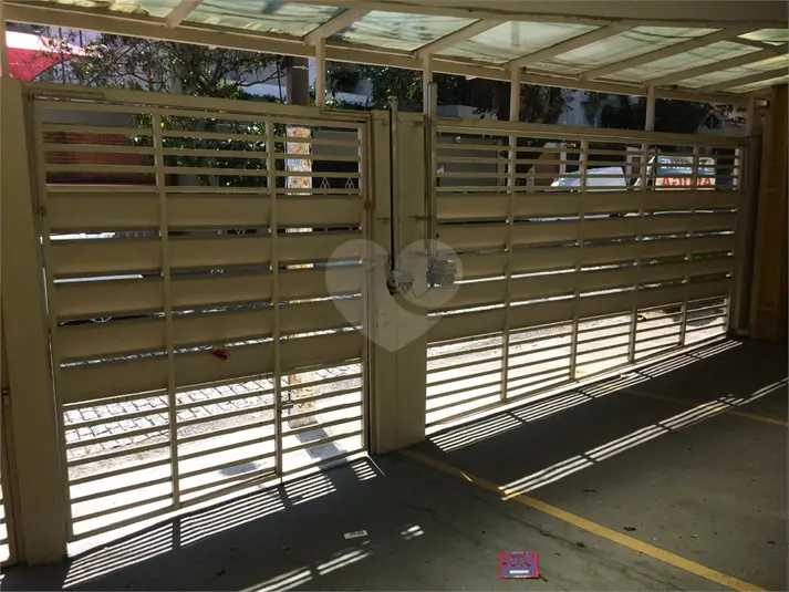 Casa à venda ou para alugar em Santana – SP