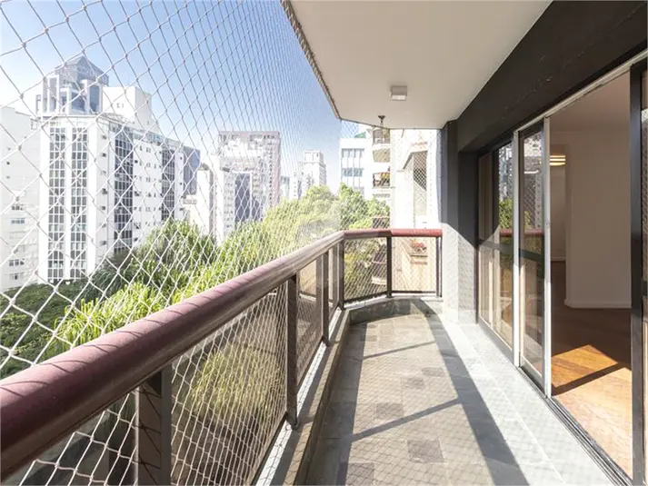 Apartamento com 4 quartos à venda em Jardim Europa – SP