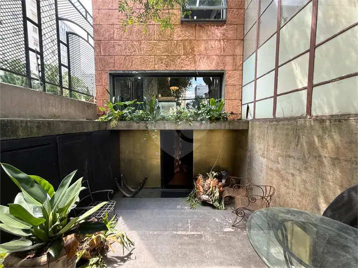 Casa à venda em Jardim América – SP
