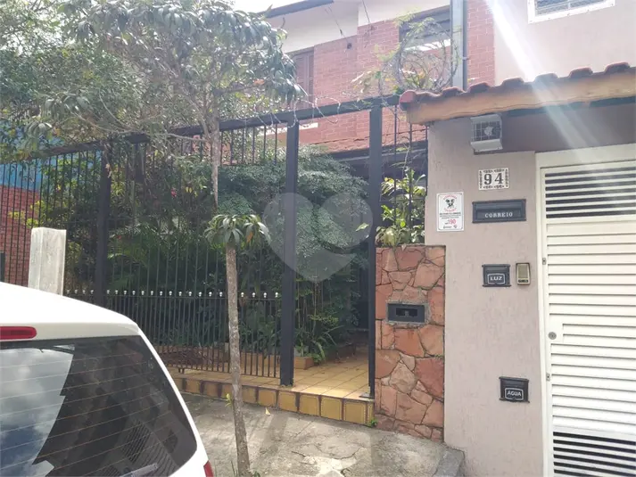 Sobrado com 6 quartos à venda em Santana – SP