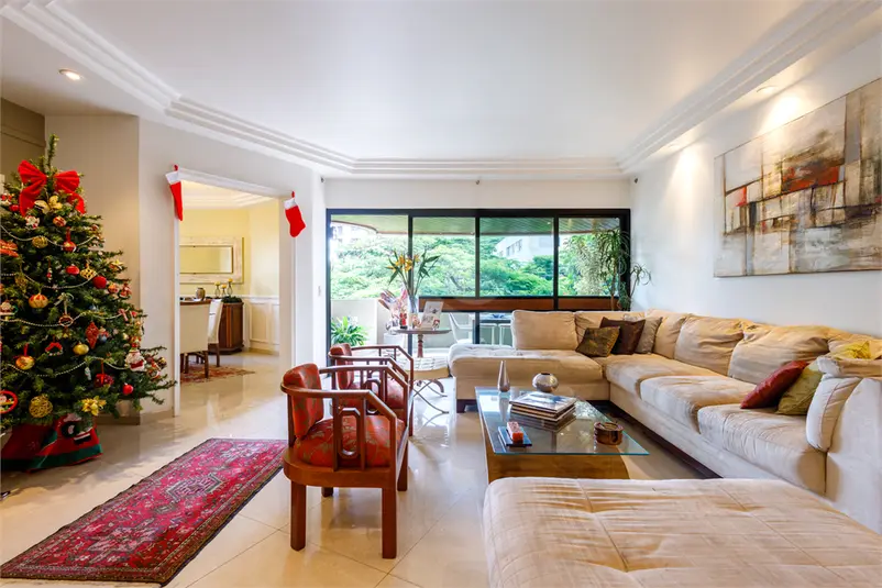 Apartamento com 4 quartos à venda em Moema – SP
